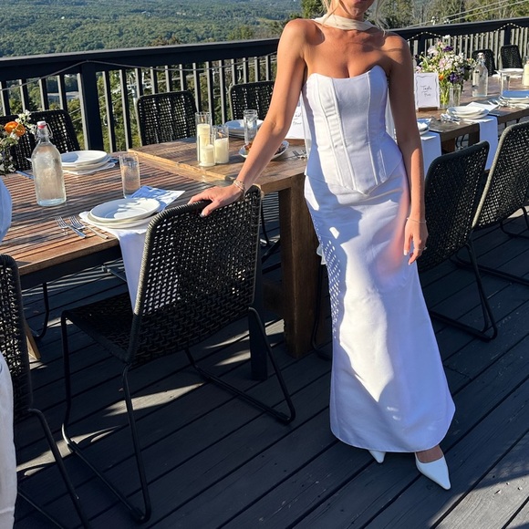 Bridal Corset and Skirt Two Piece Set with Chiffon Scarf - Picture 2 of 11